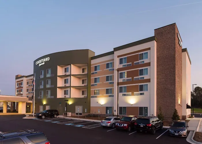 Courtyard By Marriott Fayetteville Fort Liberty - Spring Lake