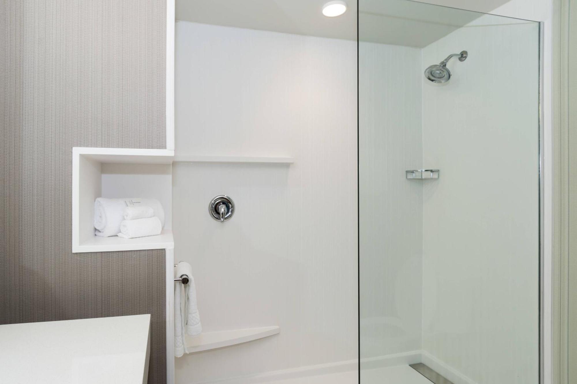 Hotel Courtyard By Marriott Fayetteville Fort Liberty - Spring Lake