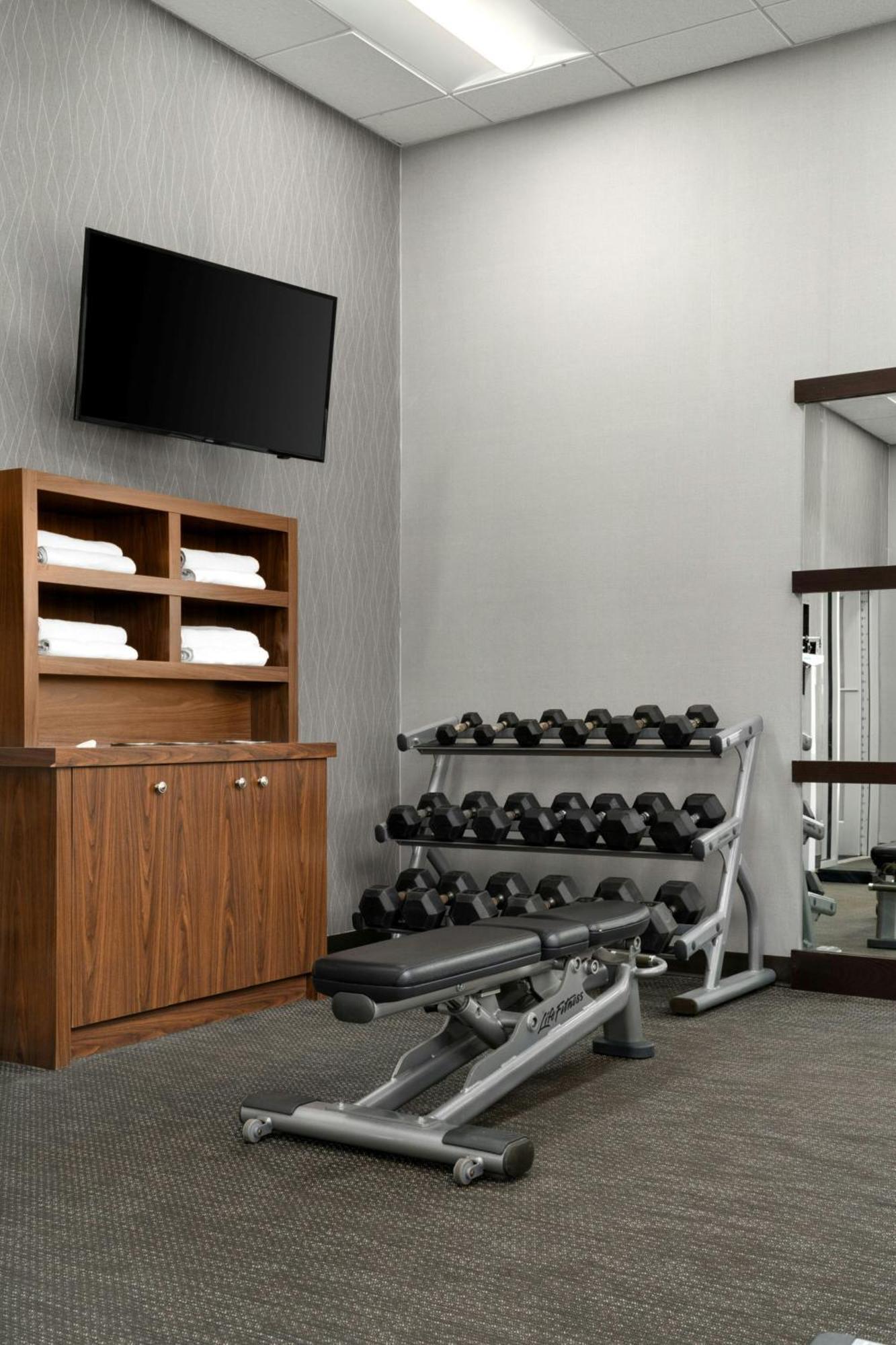 Courtyard By Marriott Fayetteville Fort Liberty - Spring Lake 2* Spring Lake