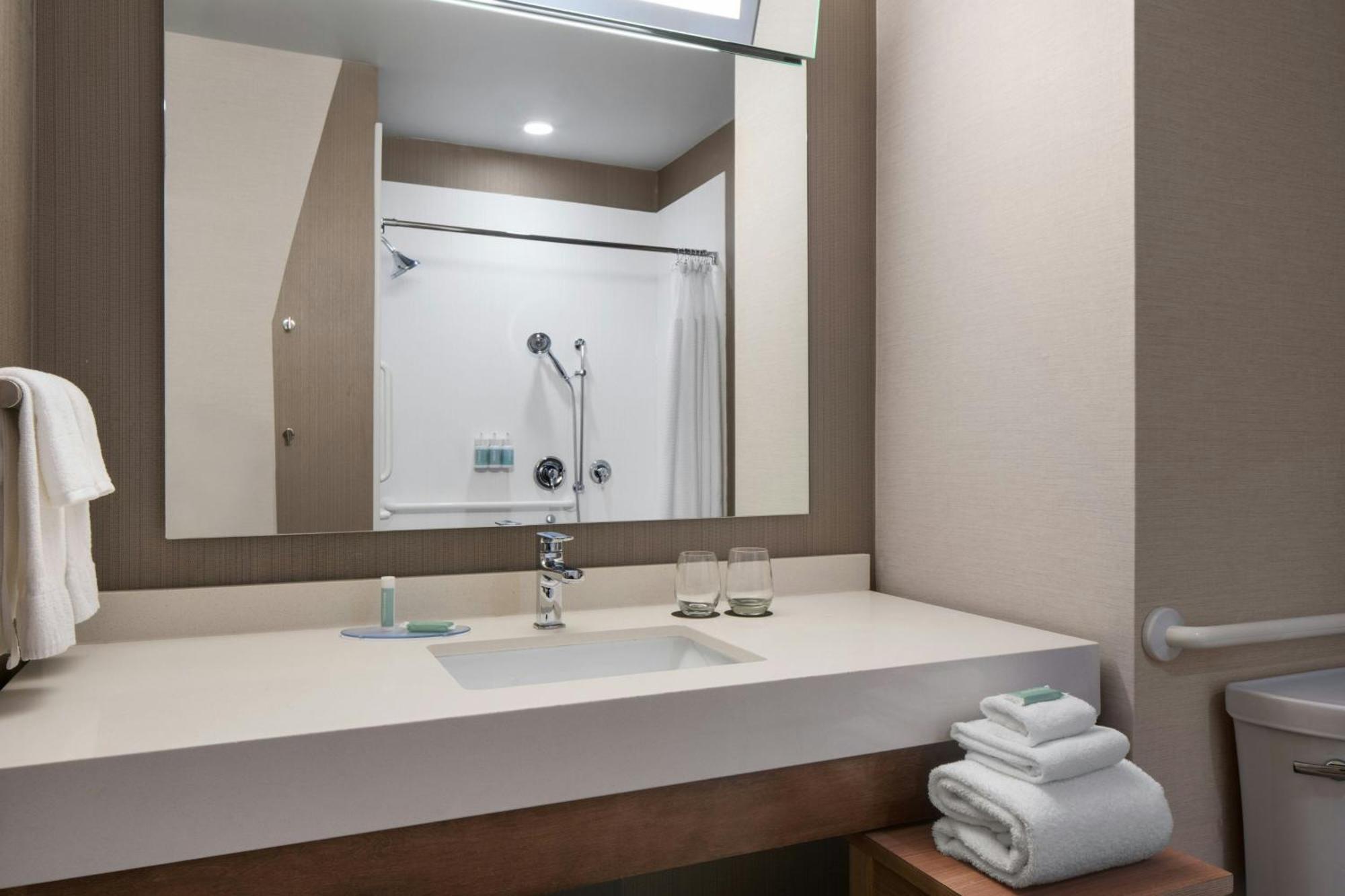 Courtyard By Marriott Fayetteville Fort Liberty - Spring Lake Hotel Spring Lake